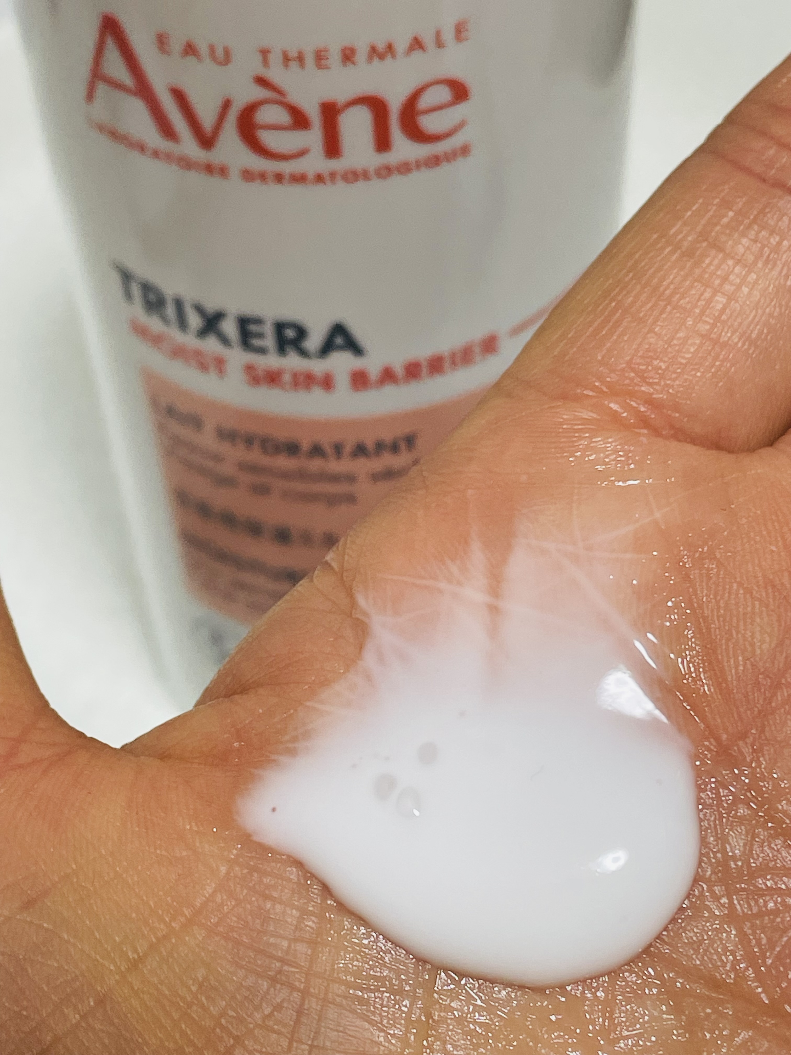 アベンヌトリクセラモイストスキンバリアミルク400ml 2本セット Amazon | アベンヌ(Avene) トリクセラ モイストスキンバリア ミルク